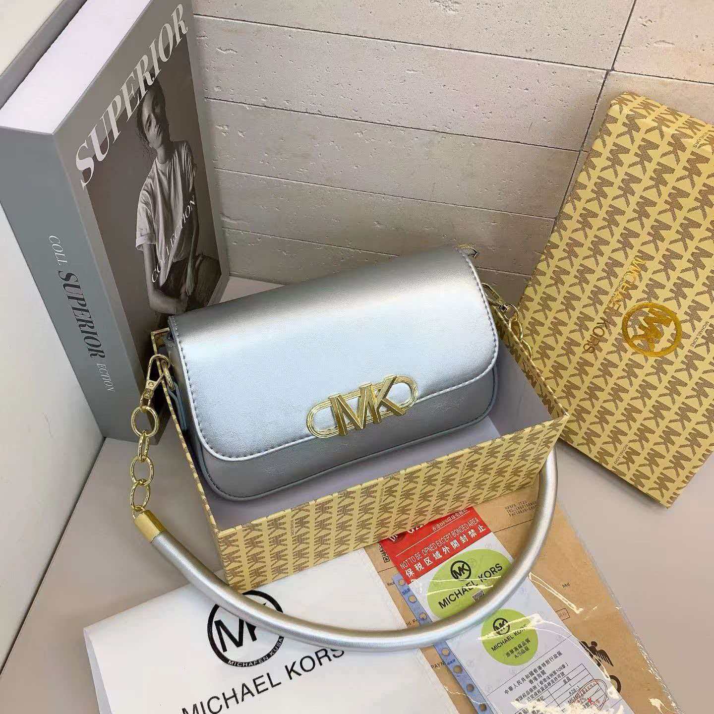 Michael Kors women's chain bag - đánh giá và giá Women'S Bags Of Michael Kors