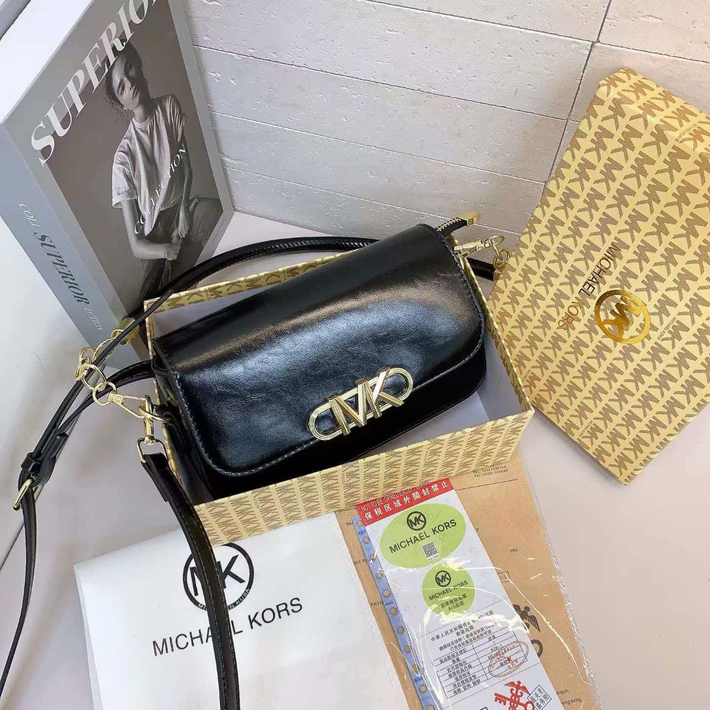 Michael Kors women's chain bag - đánh giá và giá Women'S Bags Of Michael Kors