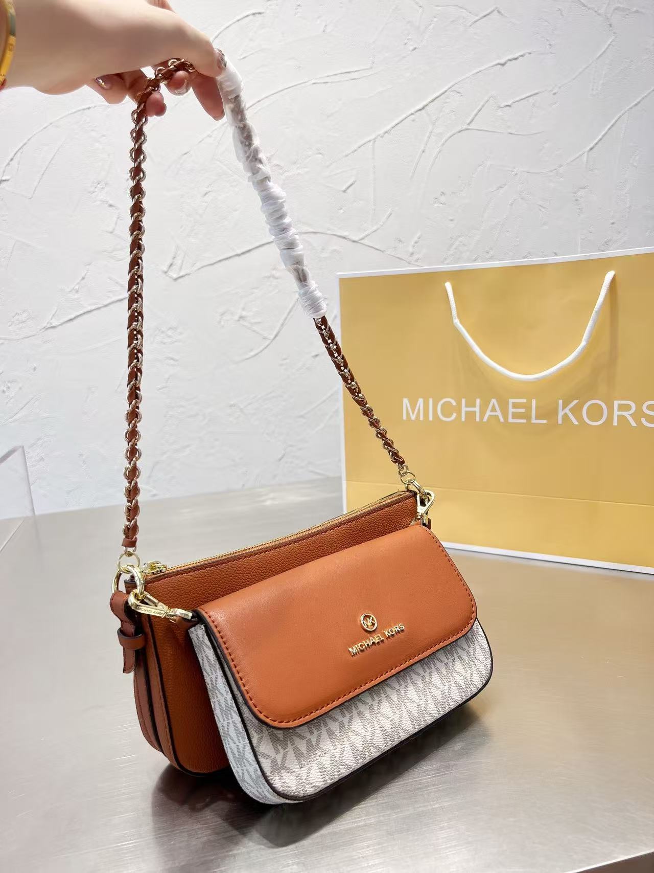 Brand new Michael Kors Ole Jet - đánh giá và giá Women'S Bags Of Michael Kors